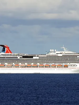Carnival_Splendor_detail_e74cfb968d