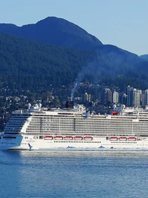 Norwegian_Bliss_9f9e2fa110