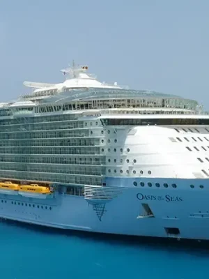 Oasis_of_the_seas_details_5c5625c638